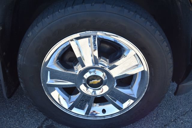 Used 2009 Chevrolet Tahoe LTZ AWD/4WD image 45