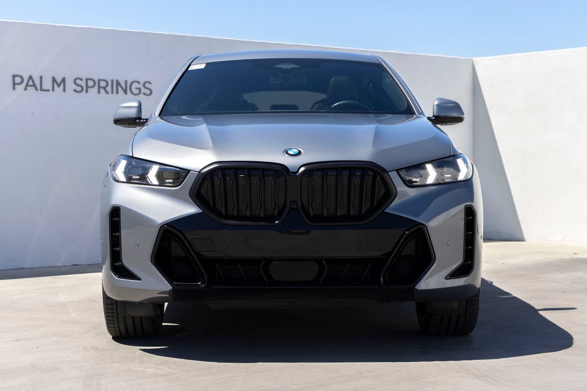 Certified 2024 BMW X6 xDrive40i w/ M Sport Professional Package AWD/4WD image 4