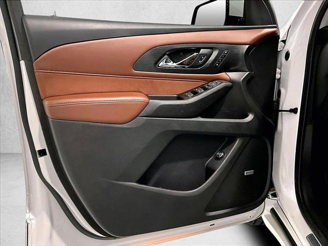 Used 2020 Chevrolet Traverse High Country FWD image 18