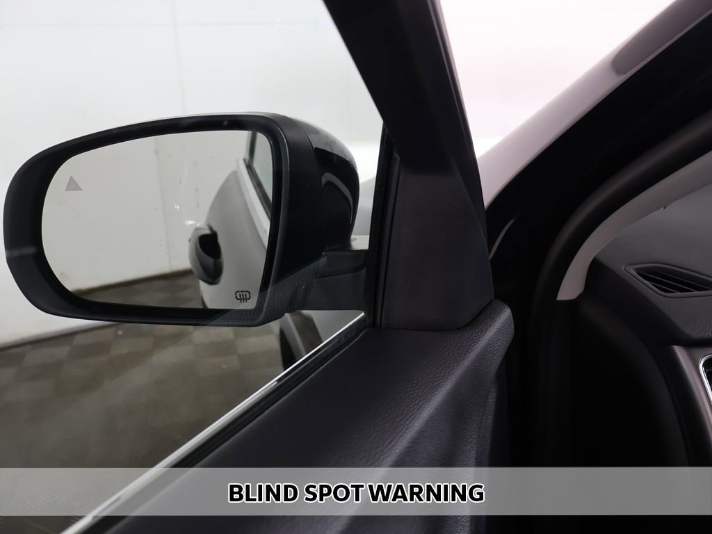 Used 2022 Jeep Cherokee Limited image 5