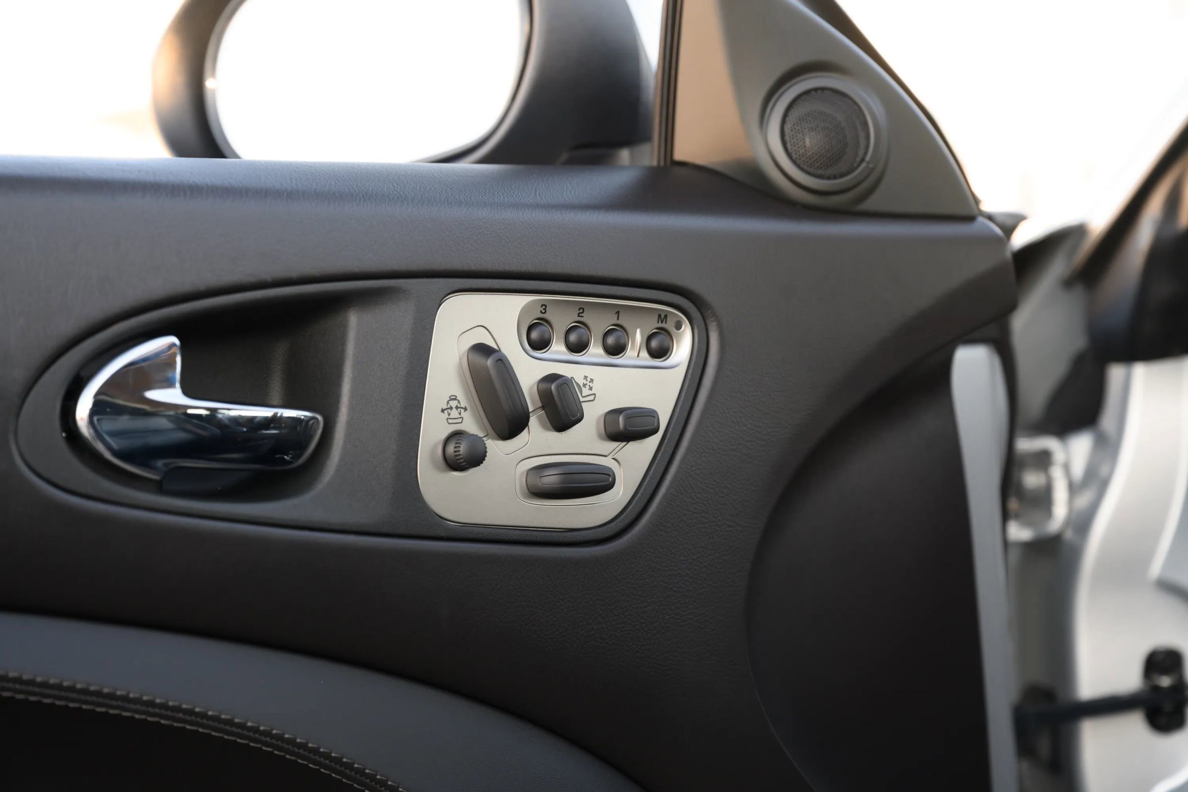 Used 2007 Jaguar XK Coupe image 29