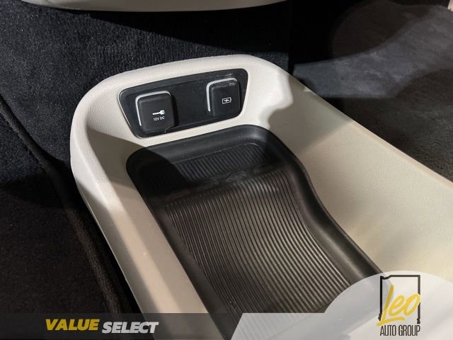 Used 2021 Chrysler Voyager Lxi image 26