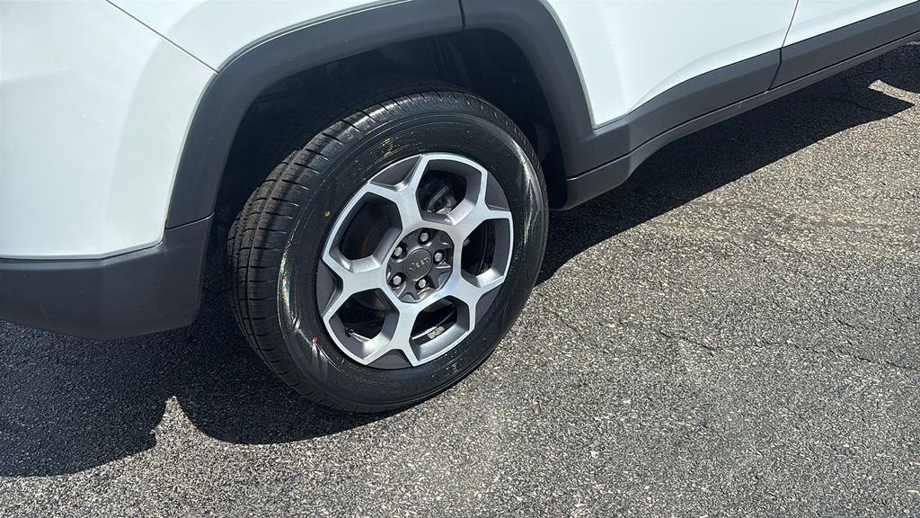 Used 2022 Jeep Compass Trailhawk w/ Trailhawk Convenience Group image 8