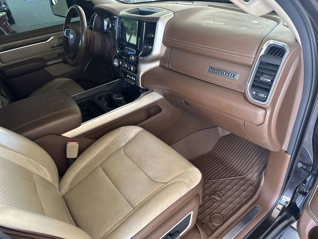 Used 2019 RAM 1500 Laramie AWD/4WD image 35