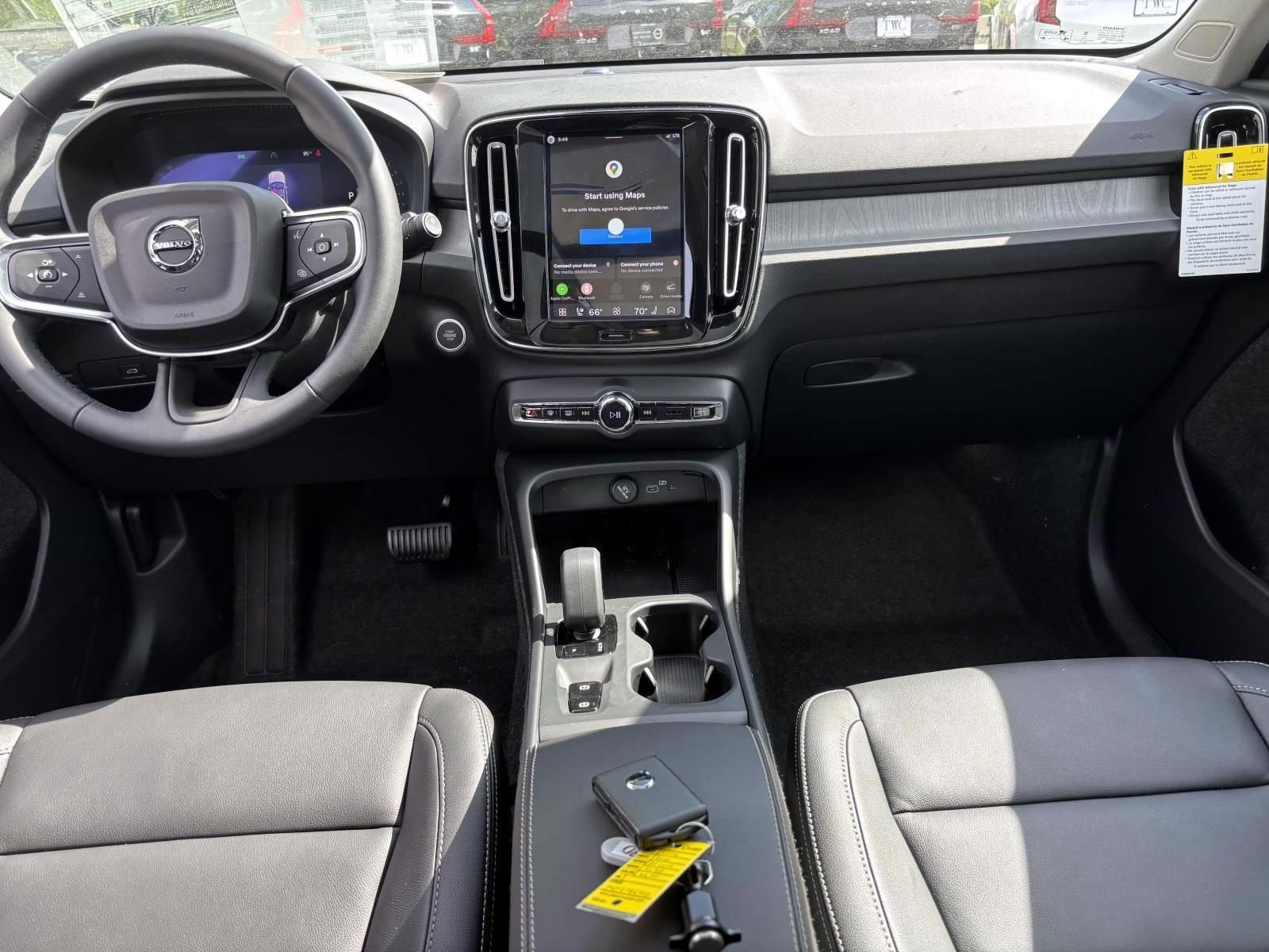 New 2026 Volvo XC40 B5 Core w/ Protection Package Premier AWD/4WD image 29