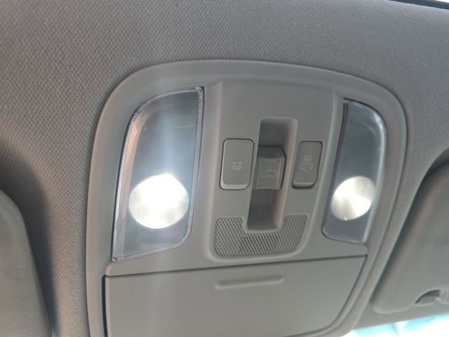 Used 2019 Kia Niro Touring FWD image 22