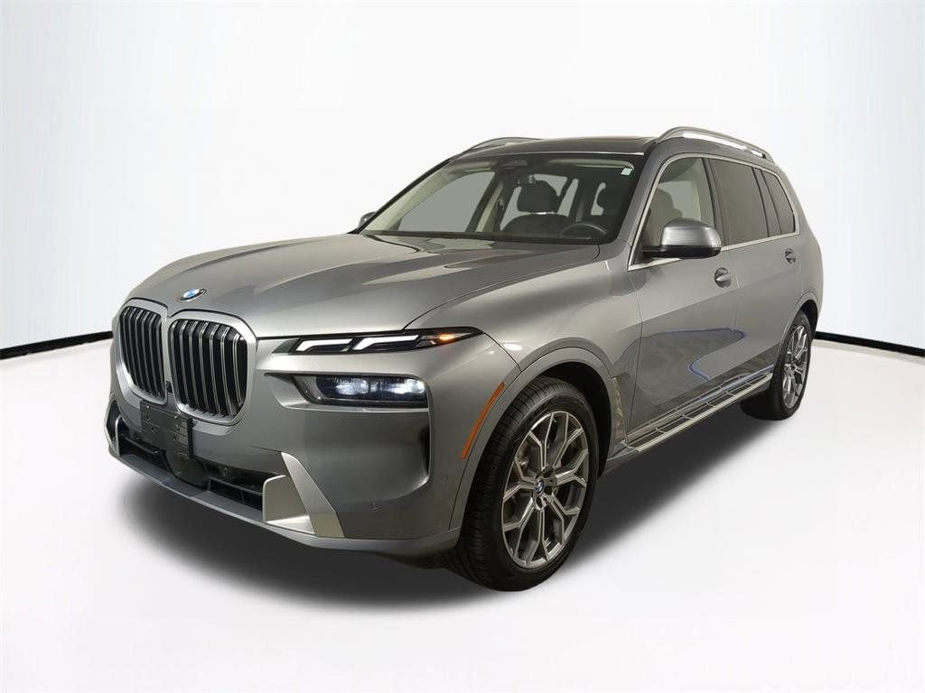 Used 2024 BMW X7 xDrive40i w/ Premium Package image 9