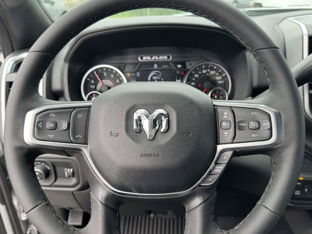 New 2026 RAM 2500 Big Horn AWD/4WD image 18