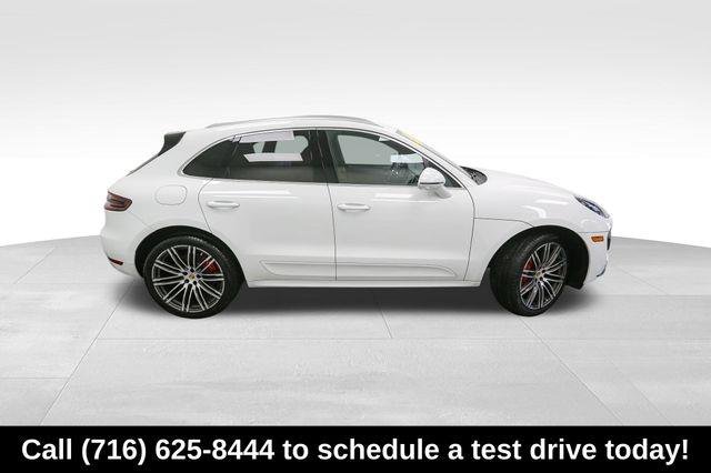Used 2018 Porsche Macan Turbo image 7