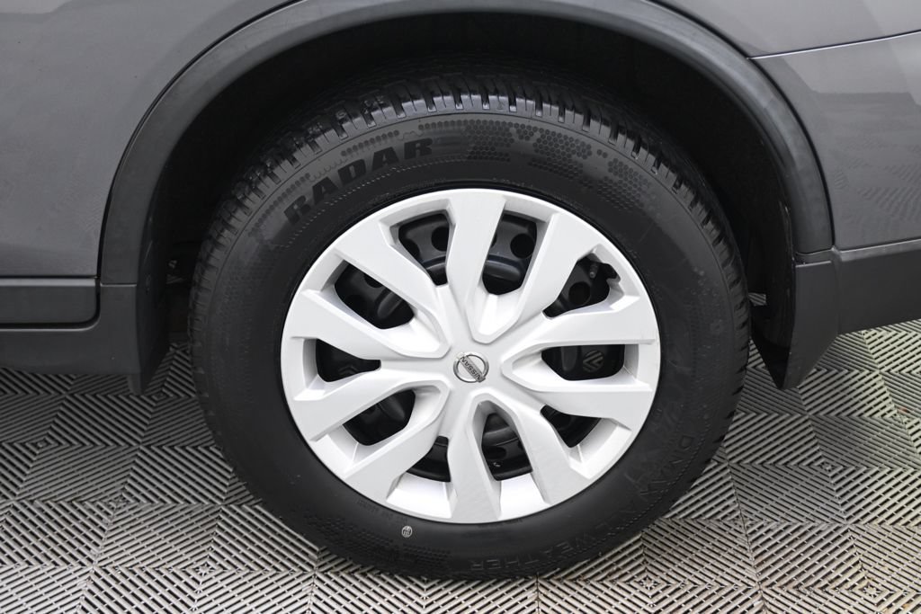 Used 2019 Nissan Rogue S AWD/4WD image 20