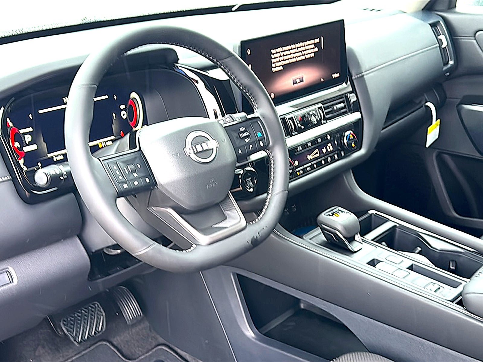 New 2026 Nissan Pathfinder SL FWD image 9