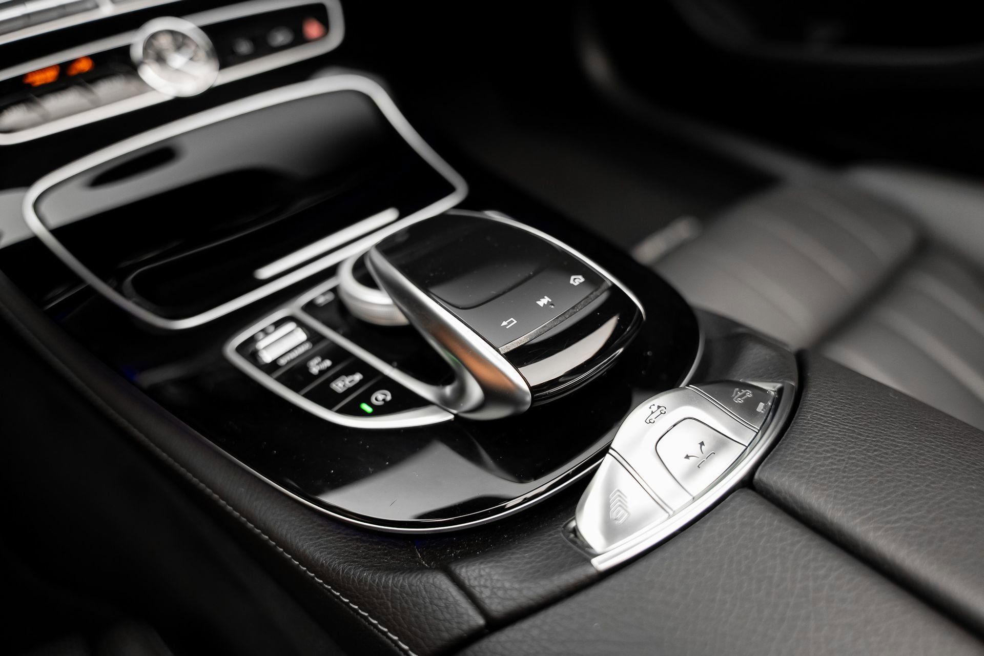 Used 2019 Mercedes-Benz E 450 Cabriolet image 54