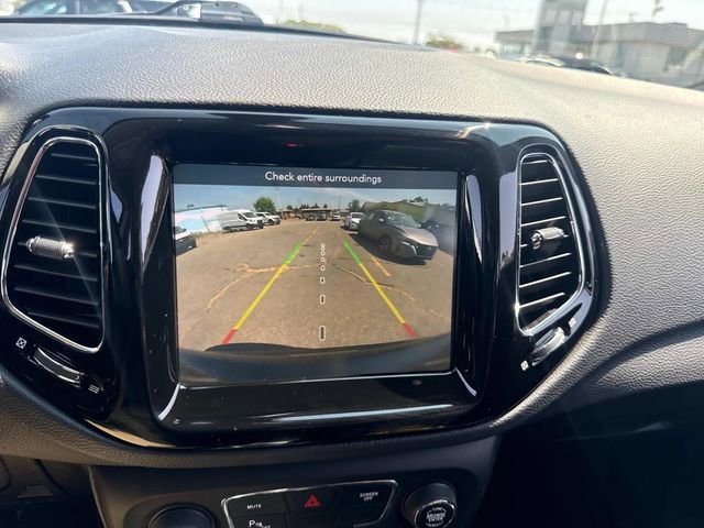 Used 2020 Jeep Compass Limited w/ Safety & Security Group image 23