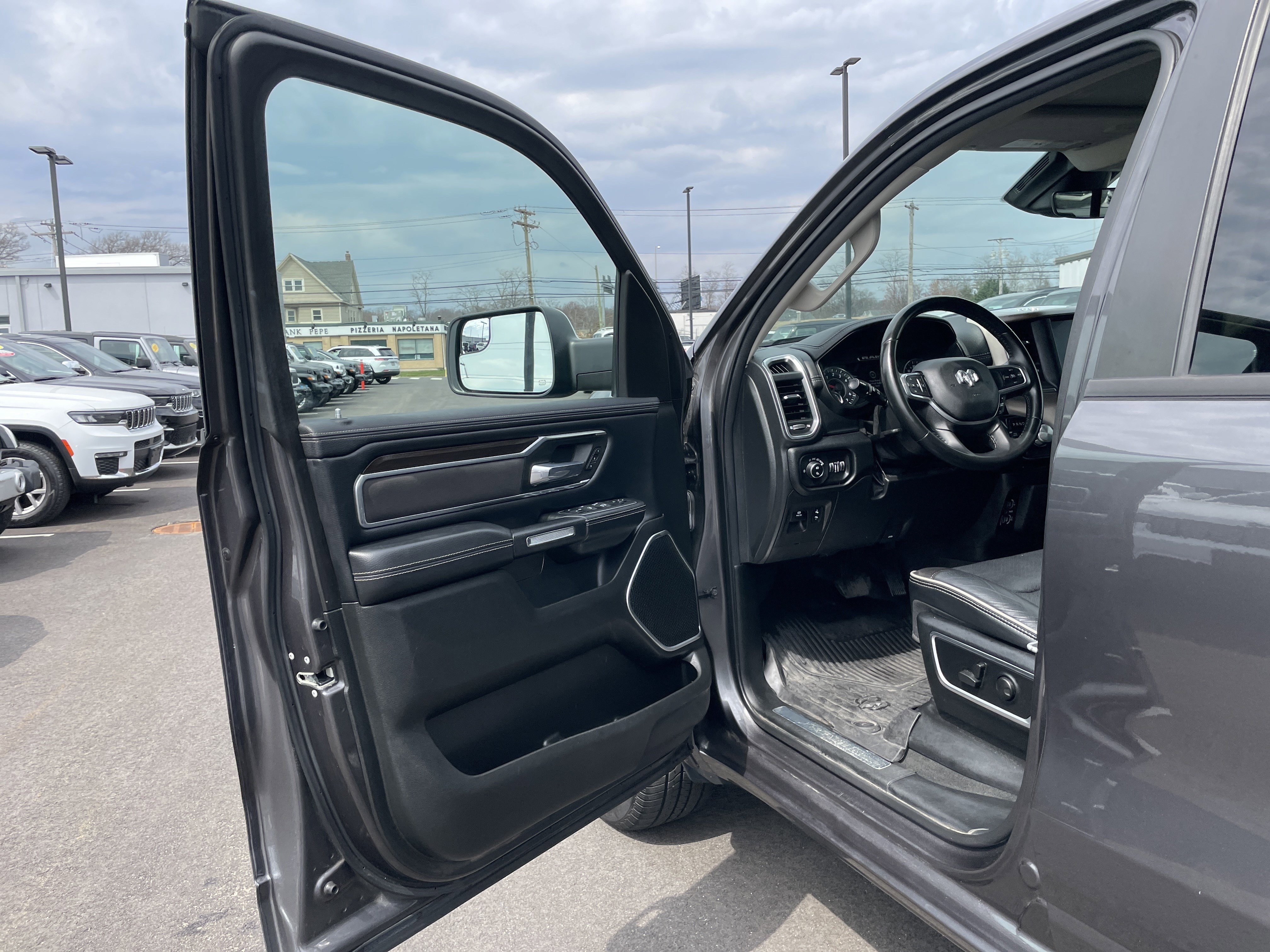 Certified 2022 RAM 1500 Laramie image 33