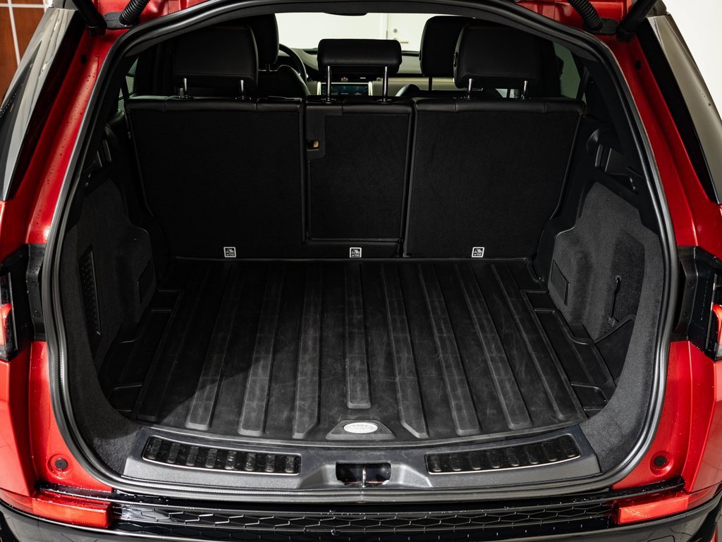 Used 2021 Land Rover Discovery Sport S R-Dynamic image 16