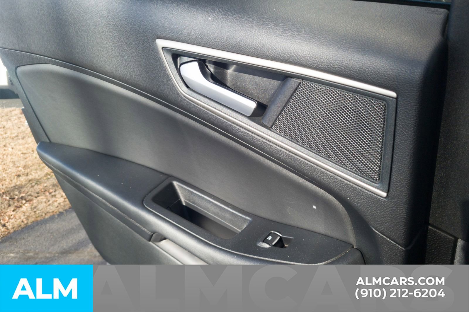 Used 2024 Ford Edge SEL image 23