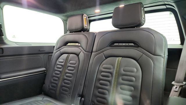 Used 2022 Rivian R1S Launch Edition image 31