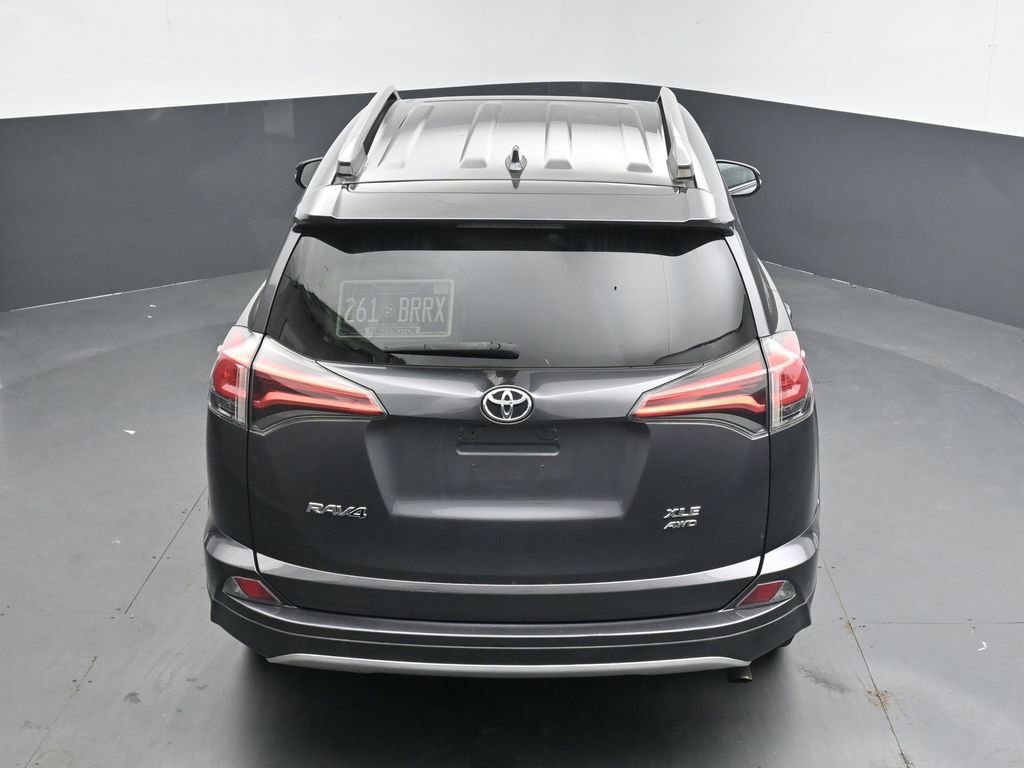 Used 2017 Toyota RAV4 XLE AWD/4WD image 16