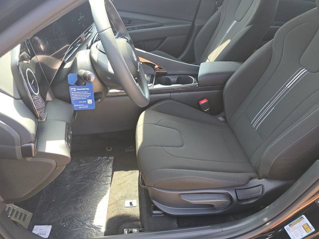 New 2026 Hyundai Elantra SEL FWD image 23