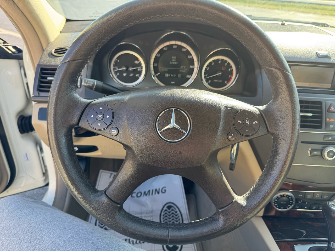 Used 2010 Mercedes-Benz C 300 Sedan image 34