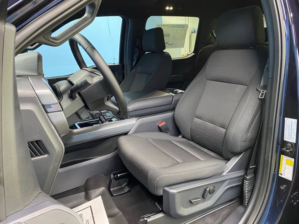 New 2025 Ford F150 XLT w/ Equipment Group 302A MID image 15