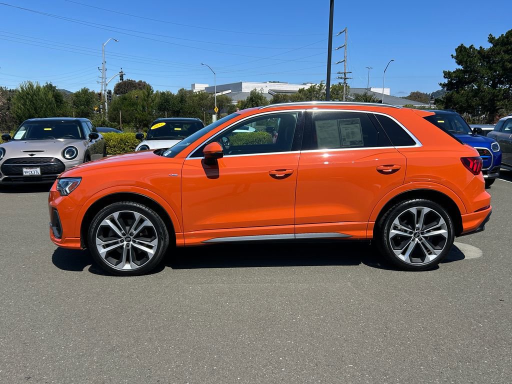 Used 2020 Audi Q3 2.0T Premium Plus w/ Premium Plus Package AWD/4WD image 2