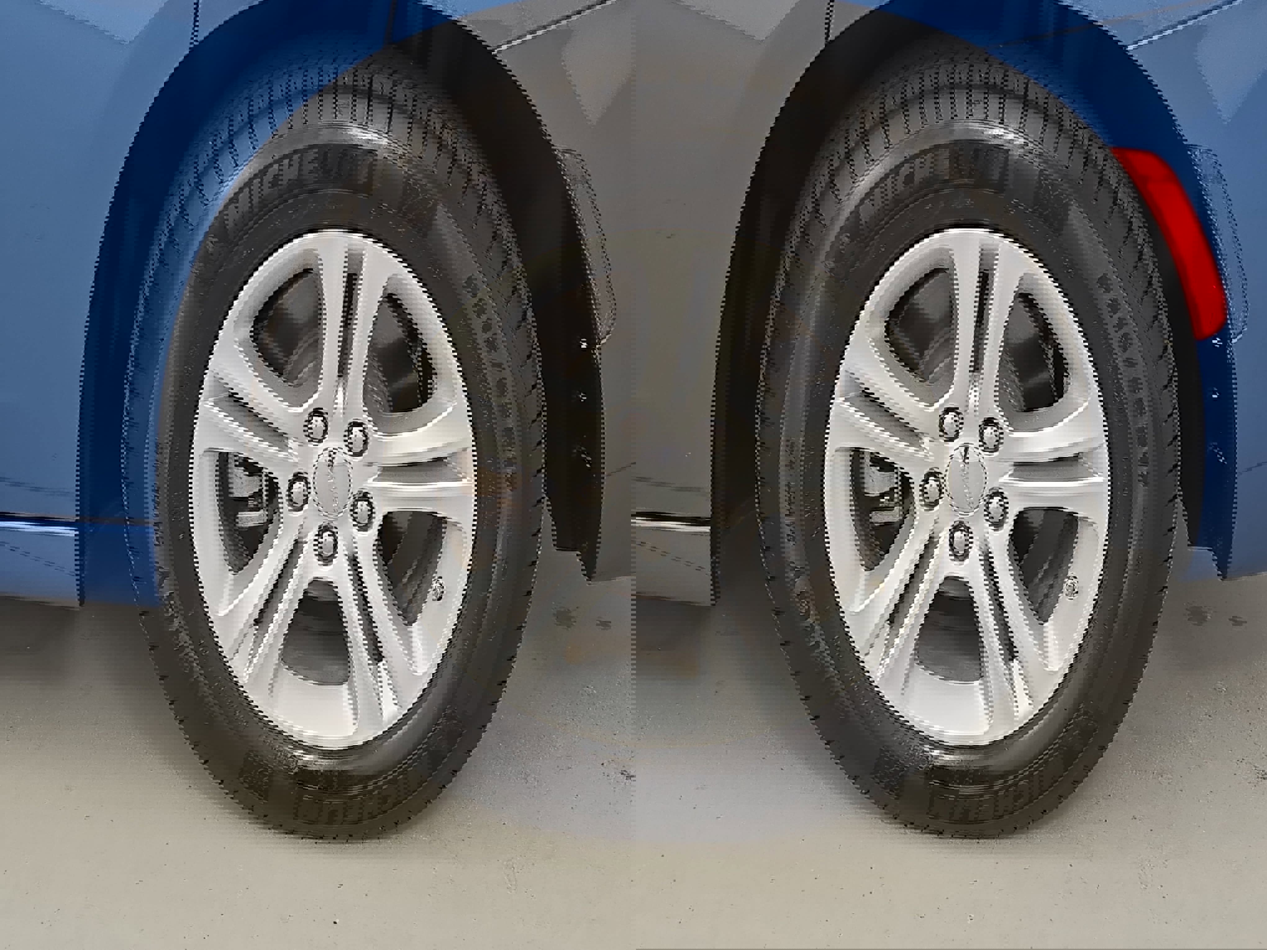 Used 2023 Dodge Charger SXT w/ Cold Weather Package image 32