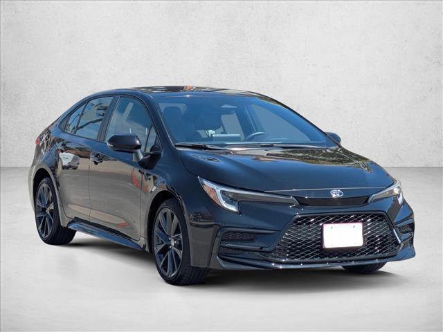 Used 2025 Toyota Corolla SE image 3