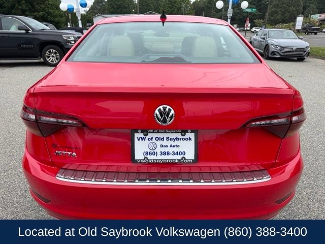 Used 2019 Volkswagen Jetta SEL w/ Cold Weather Package FWD image 6