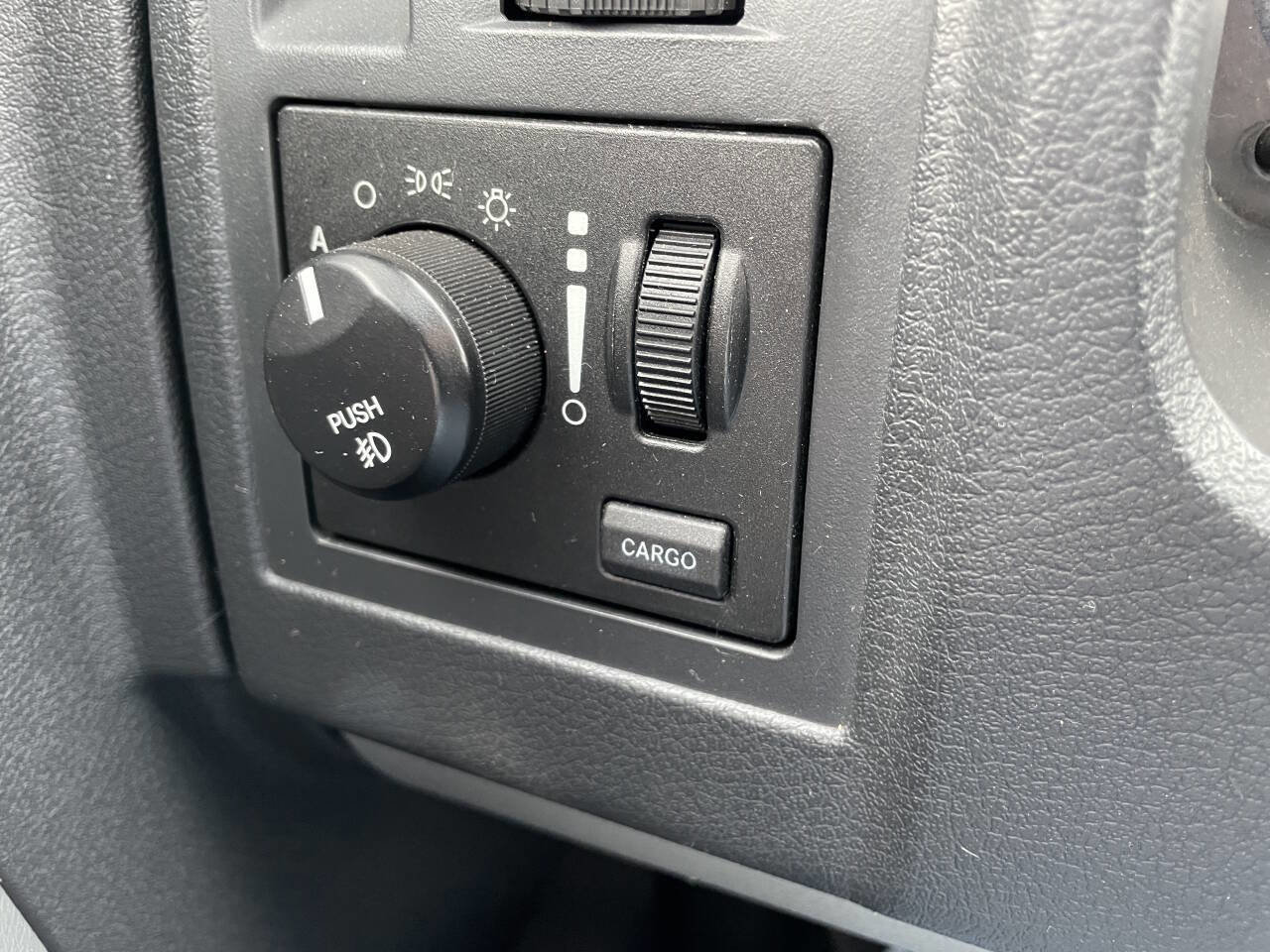 Used 2008 Dodge Dakota Laramie image 17