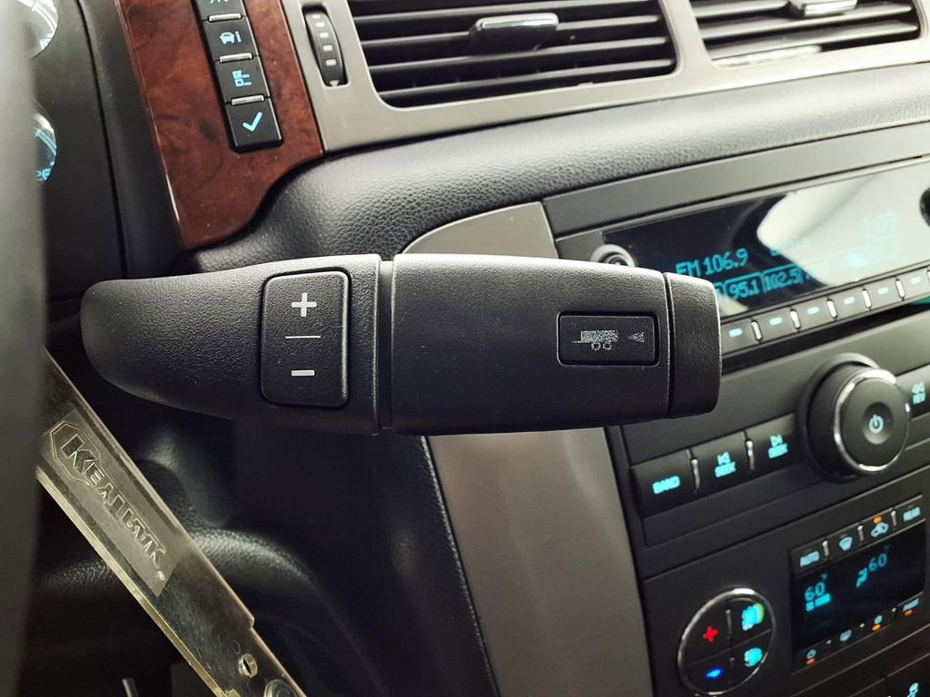 Used 2013 GMC Yukon SLT w/ Texas Edition RWD image 21