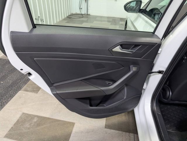 Used 2025 Volkswagen Jetta Sport image 8