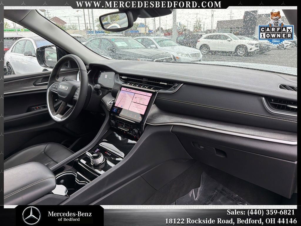 Used 2023 Jeep Grand Cherokee L Limited AWD/4WD image 30