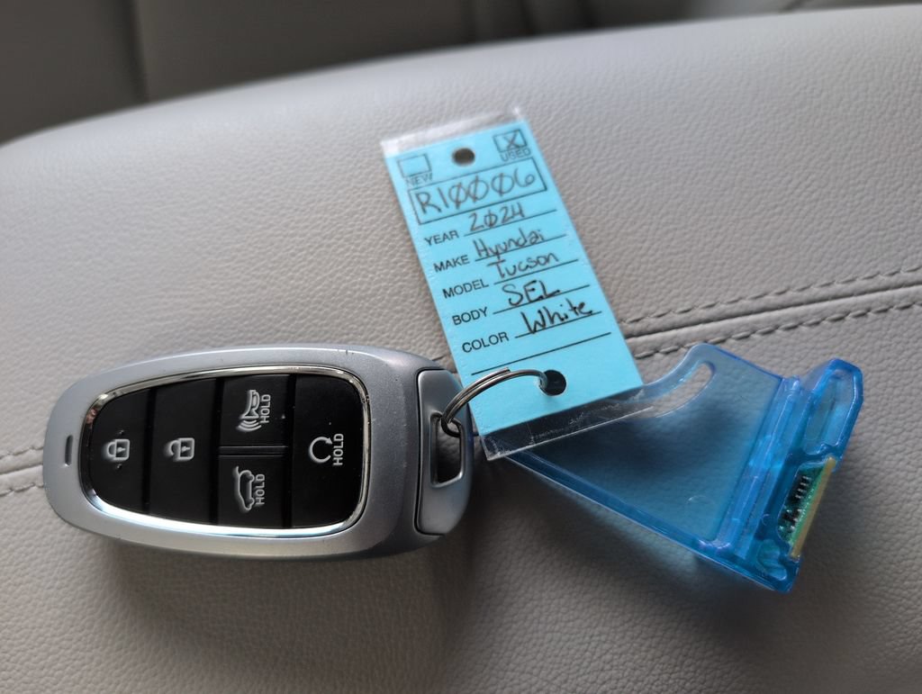 Used 2024 Hyundai Tucson SEL w/ Convenience Package FWD image 15