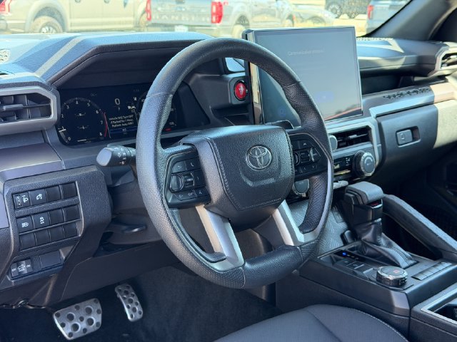 Used 2025 Toyota Tacoma TRD Sport RWD image 10
