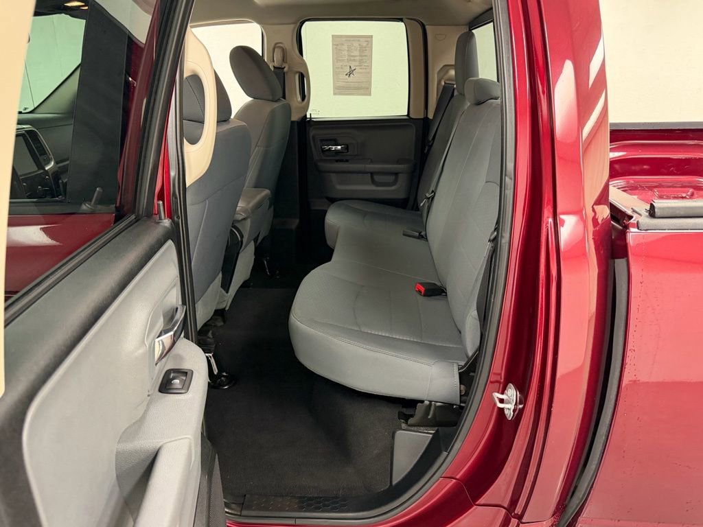 Used 2017 RAM 1500 Classic SLT image 13