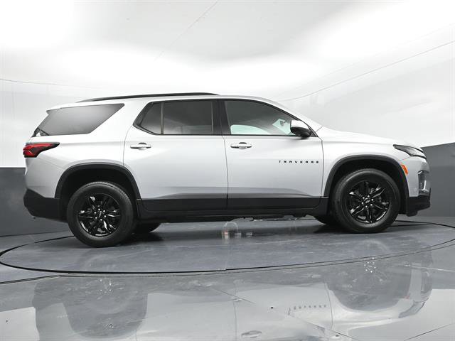 Used 2022 Chevrolet Traverse LT FWD image 39