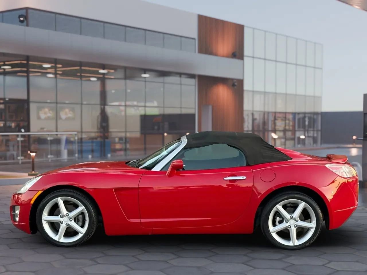Used 2007 Saturn Sky w/ Premium Trim Pkg image 13