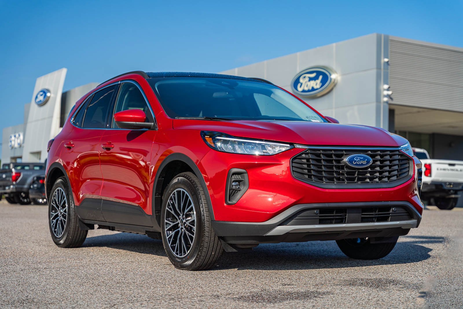 New 2025 Ford Escape SE