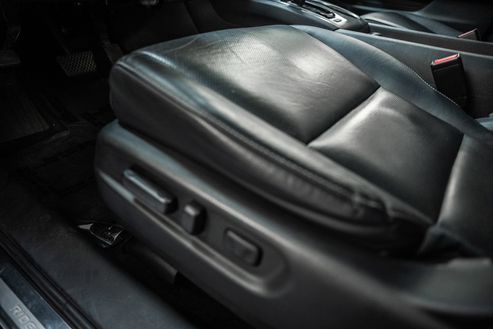 Used 2017 Honda Ridgeline RTL-T image 38