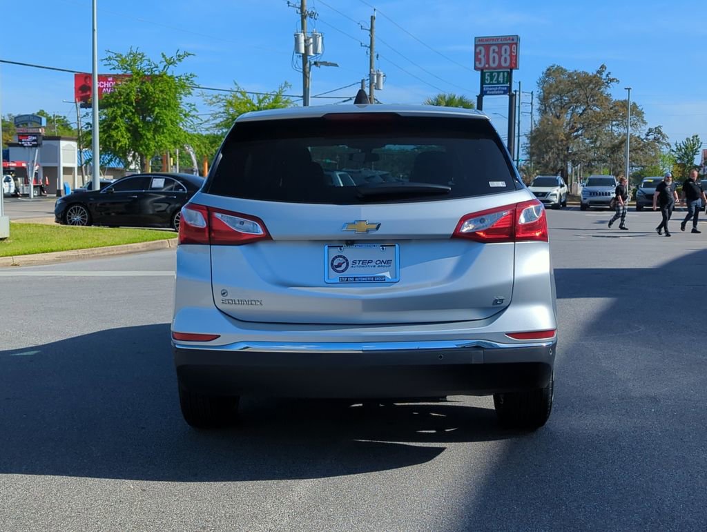 Used 2018 Chevrolet Equinox LT FWD image 6
