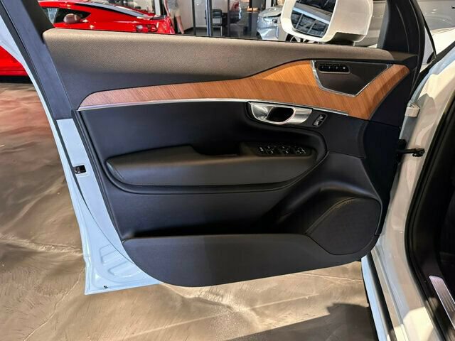 Used 2023 Volvo XC90 B6 Plus w/ Protection Package Premier AWD/4WD image 10