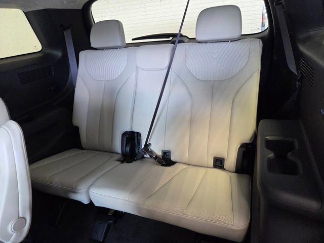 Used 2025 Hyundai Palisade Calligraphy image 14