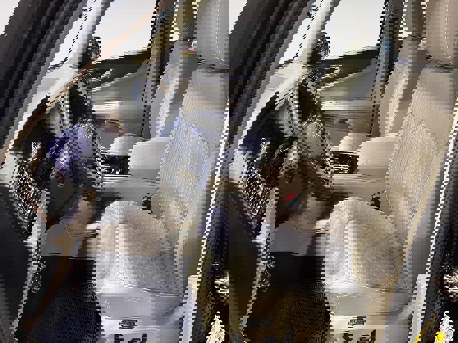 Used 2025 Volkswagen Atlas SEL Premium R-Line image 10