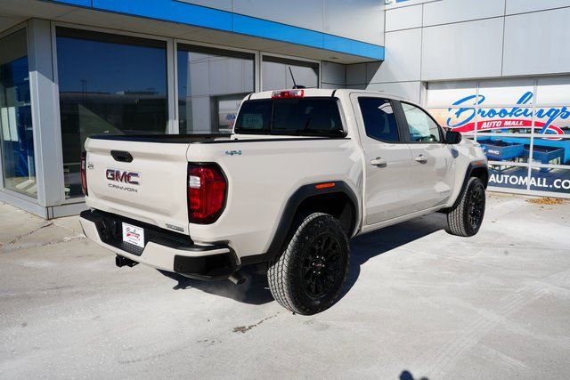 New 2026 GMC Canyon Elevation w/ Convenience Package image 31