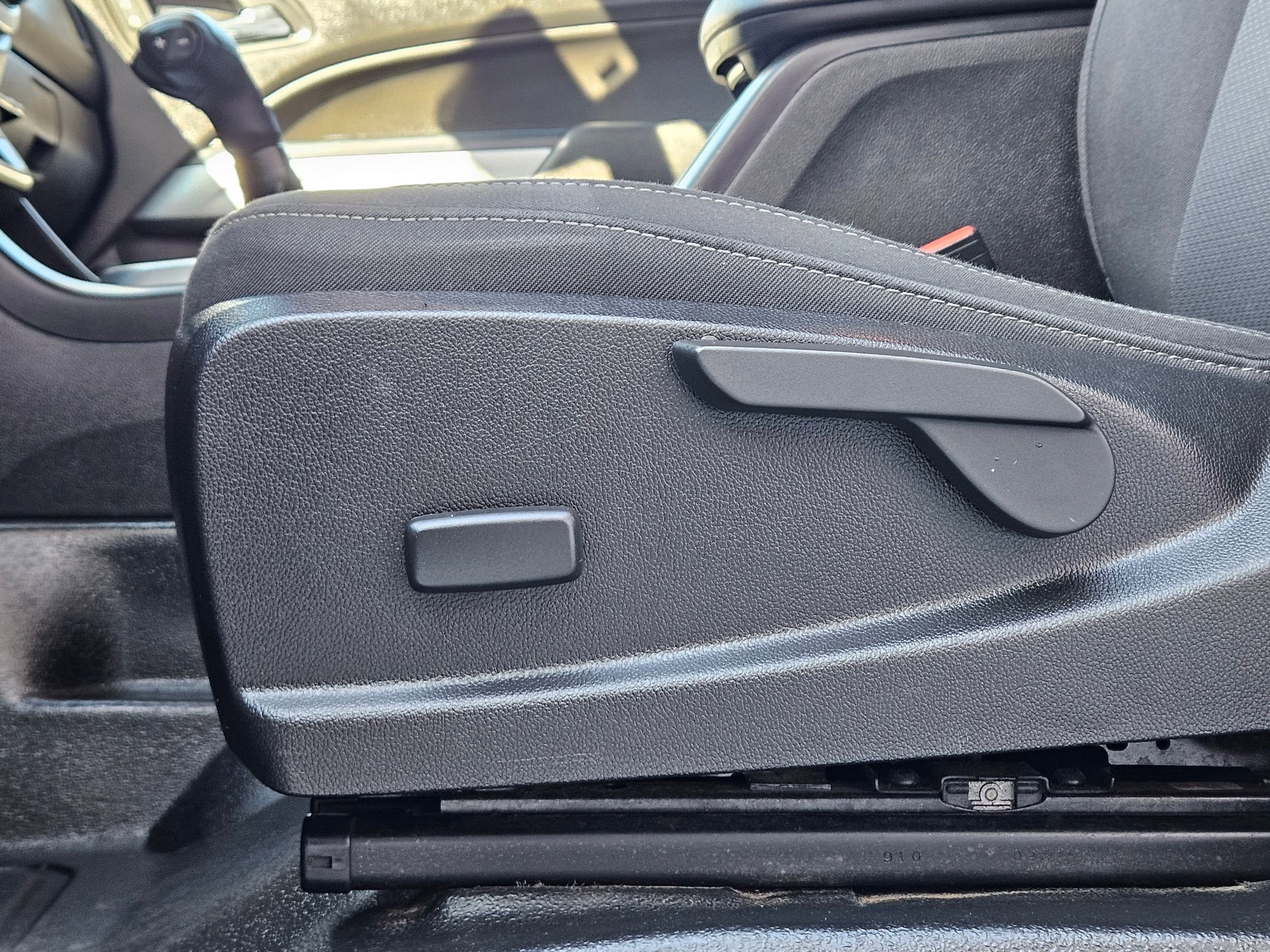 Used 2020 Chevrolet Colorado LT w/ Safety Package image 20