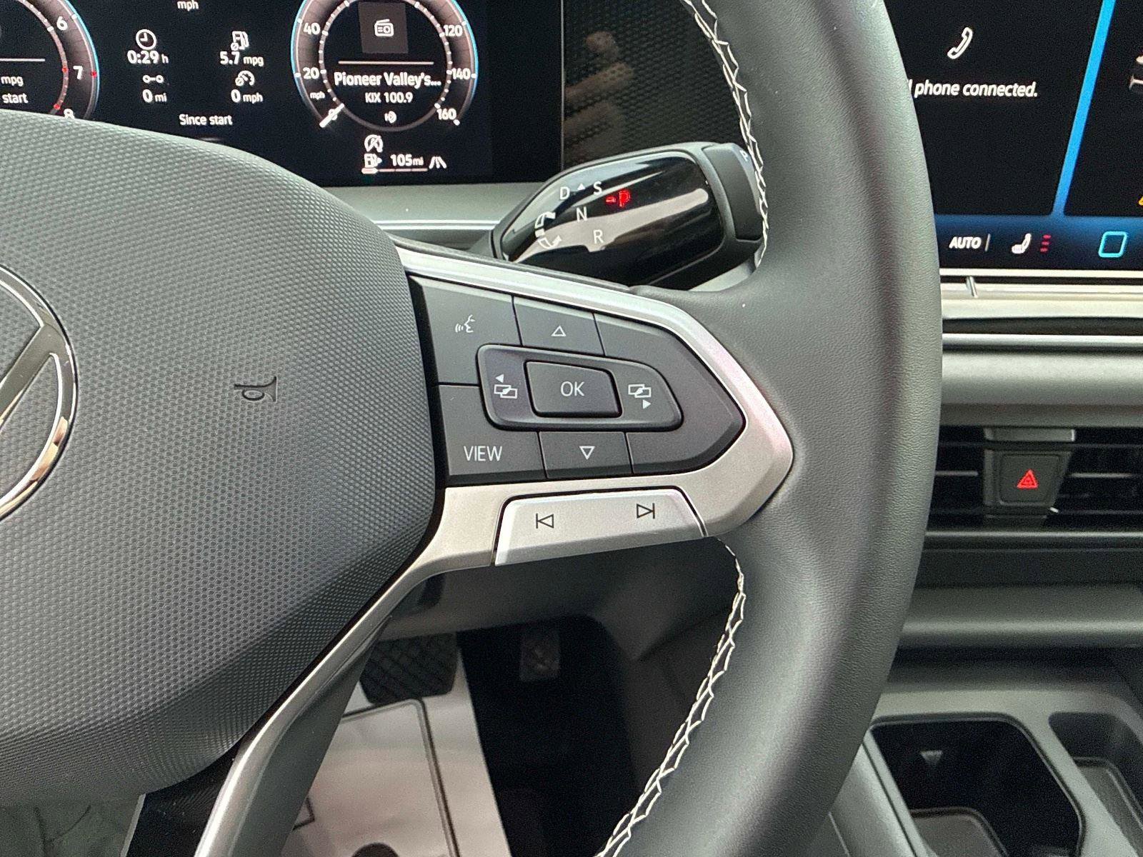 New 2026 Volkswagen Tiguan SE image 27