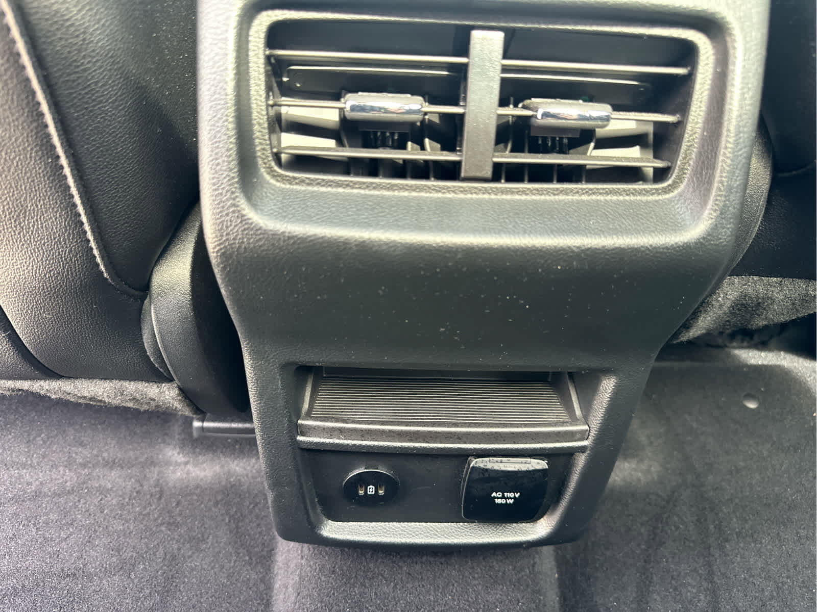 Used 2023 Ford Edge Titanium image 44