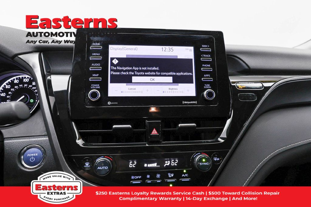 Used 2024 Toyota Camry SE FWD image 13