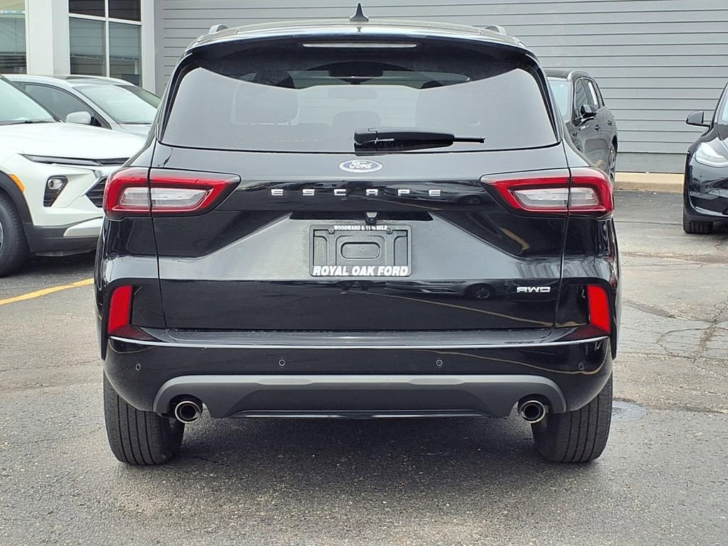 Used 2023 Ford Escape ST-Line w/ Tech Pack #1 image 6
